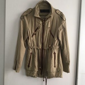 COAT IN CAMEL